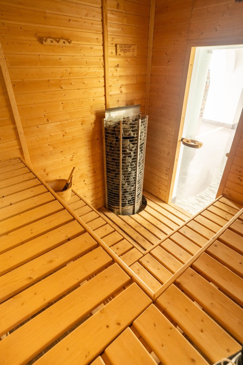 Sauna & Steam Room