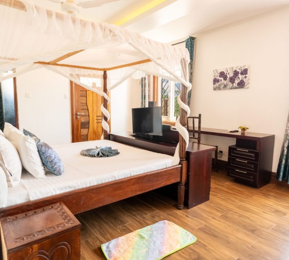 Queens Chateau HDR-16