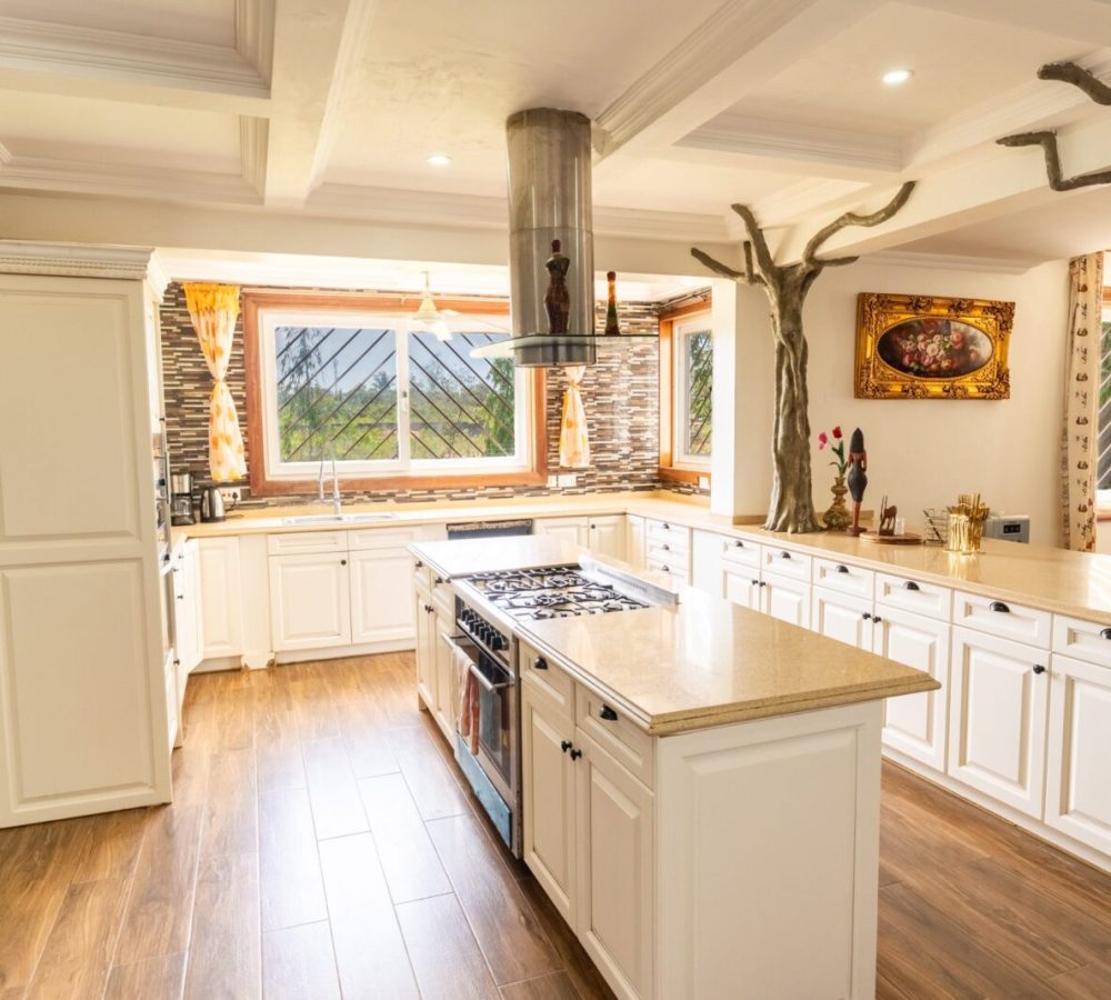 Queens Chateau HDR-5