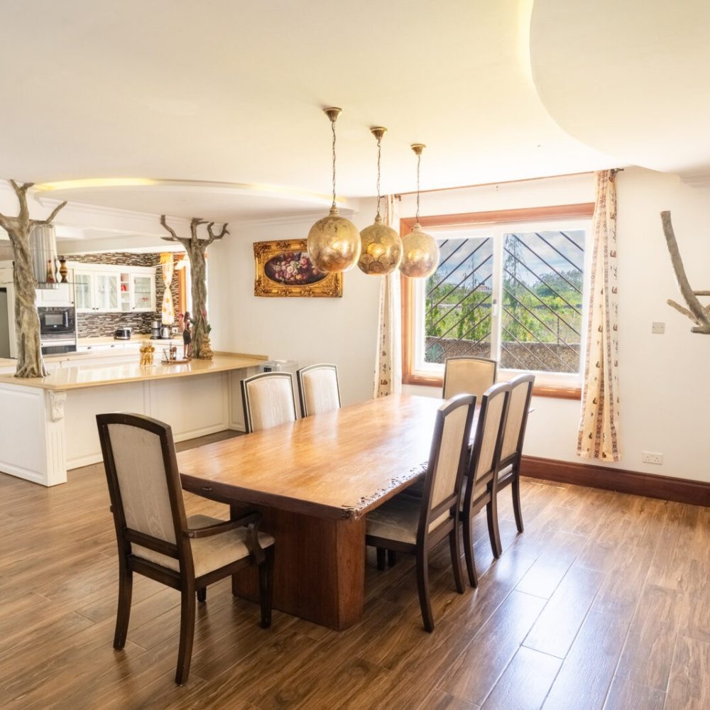 Queens Chateau HDR-8